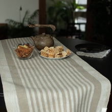 Load image into Gallery viewer, Rustic linen table runner