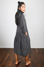 Load image into Gallery viewer, Linen dress STRIPY