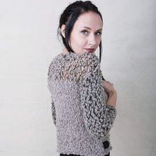 Load image into Gallery viewer, Wool pullover SOLITUDE