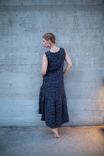 Load image into Gallery viewer, Linen dress ASSIDUITY