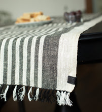 Load image into Gallery viewer, Rustic linen table runner