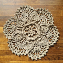 Load image into Gallery viewer, Jute rug LOTUS