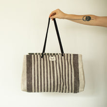 Load image into Gallery viewer, Rustic linen tote bag