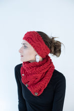 Load image into Gallery viewer, Wool wrap shawl LOOP
