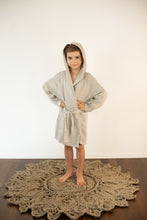 Charger l&#39;image dans la galerie, Waffle linen bathrobe for kids
