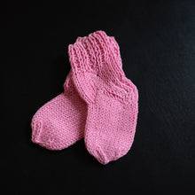 Lade das Bild in den Galerie-Viewer, Wool socks for babies
