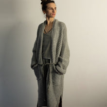 Load image into Gallery viewer, Wool cardigan WINCH
