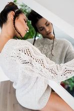 Load image into Gallery viewer, Wool pullover EPISTLE
