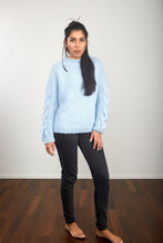 Load image into Gallery viewer, Wool pullover CLOUD
