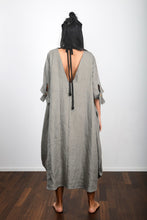 Load image into Gallery viewer, Linen dress GYRE
