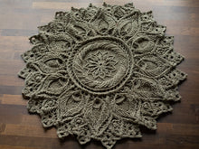 Load image into Gallery viewer, Jute rug SUNFLOWER
